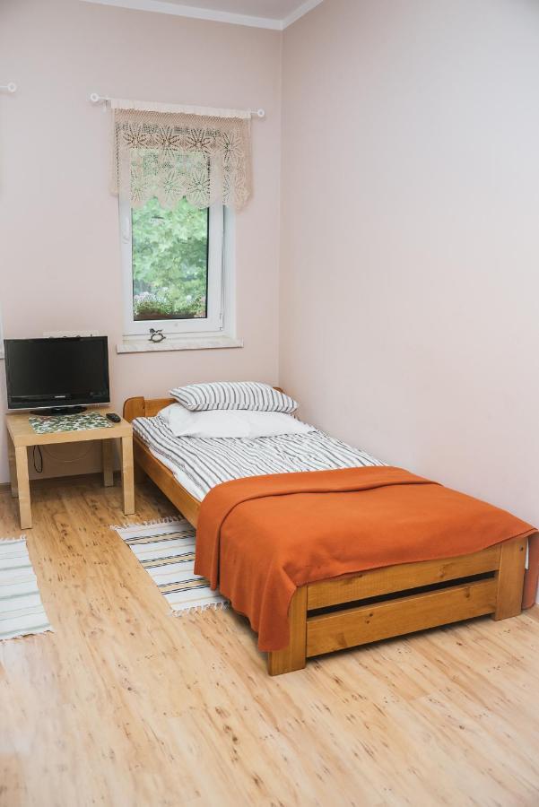 Agroturystyka Pod Modrzewiami Nowy Tomysl Bagian luar foto