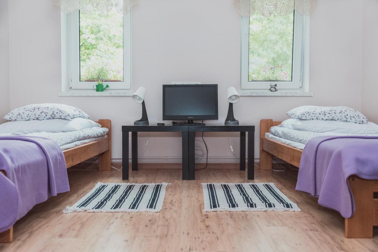 Agroturystyka Pod Modrzewiami Nowy Tomysl Bagian luar foto